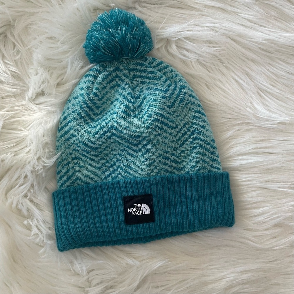 THE NORTH FACE GIRLS CHEVRON POM BEANIE Fleece lined